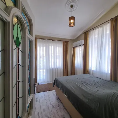 Apartament Eski Lara Merkezde Deniz Manzarali Daire Antalya