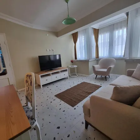 Eski Lara Merkezde Deniz Manzarali Daire * Antália