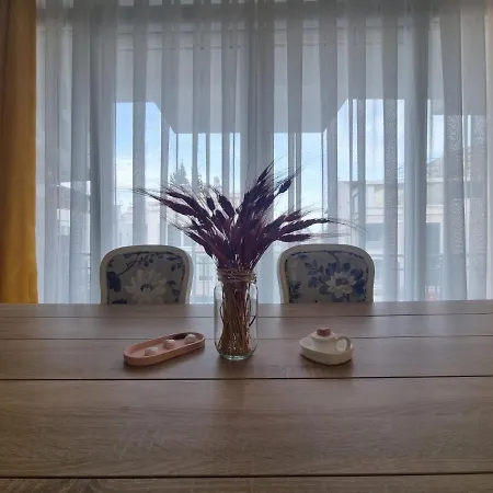 Apartamento Eski Lara Merkezde Deniz Manzarali Daire